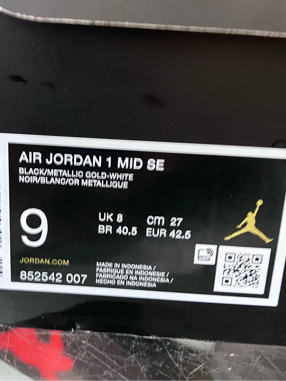 Air Jordan 1 Mid Patent Black White Gold Size 9